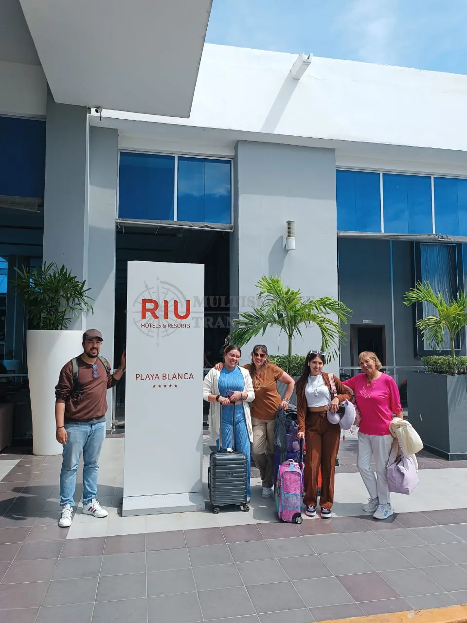 Imagen de Traslados Aeropuerto - Hoteles y Resorts